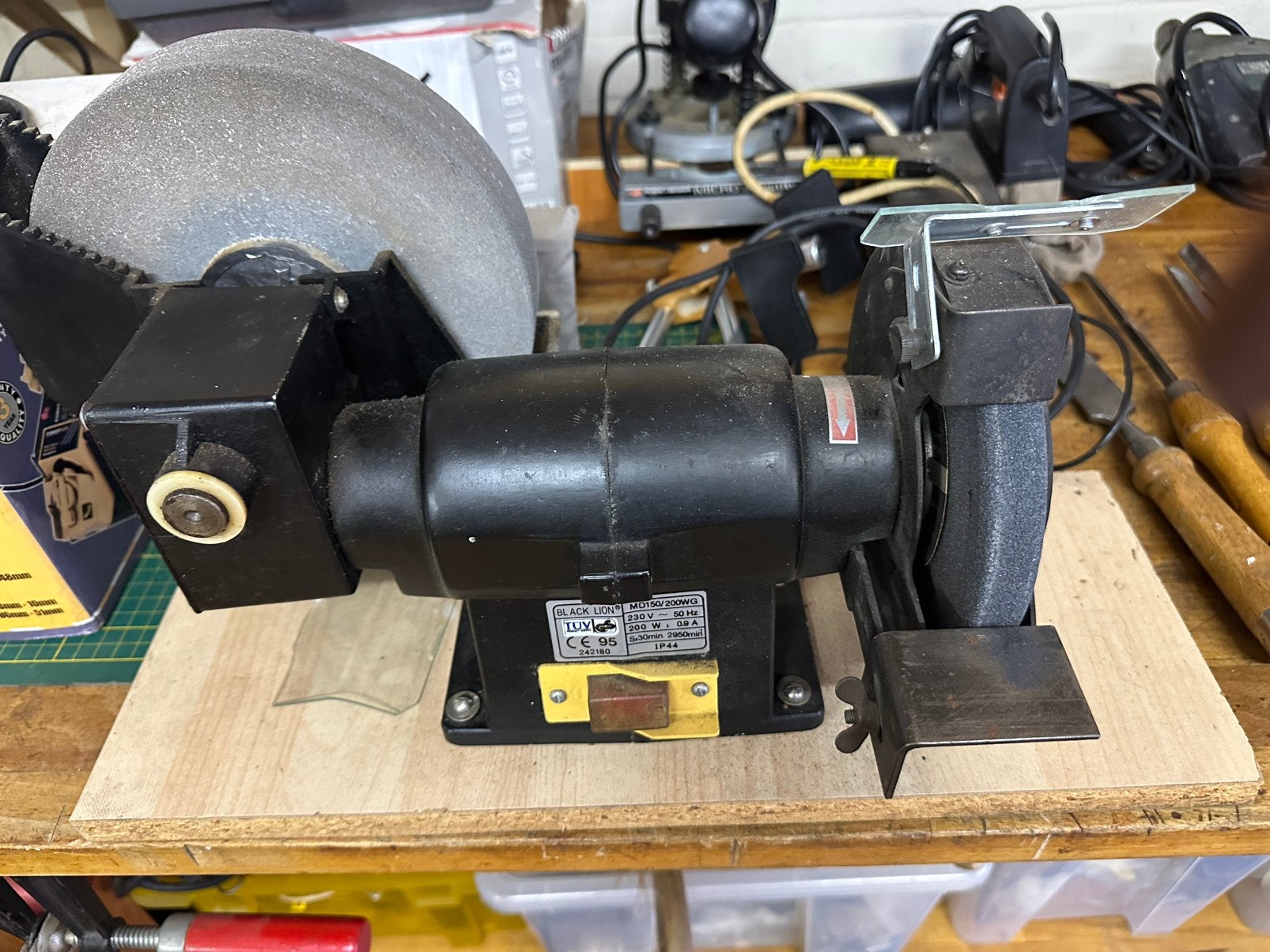 Slijpmachine, Doe-het-zelf en Verbouw, Ophalen, Gebruikt, Minder dan 700 watt, Werkbankslijpmachine