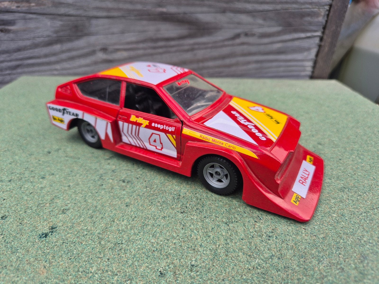 Polistil Alfa Romeo Alfetta GTV Rally 1:25, Ophalen of Verzenden, Gebruikt, Auto