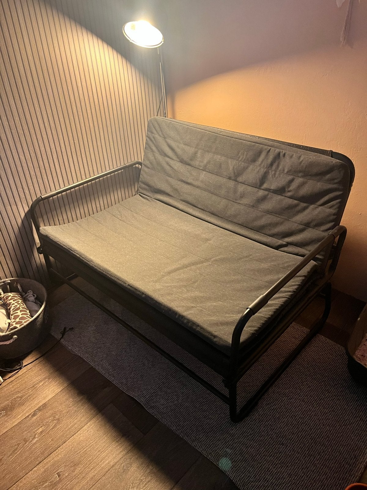 Ikea slaapbankje. Zwart met grijs matras., Ophalen, Gebruikt, Tweepersoons, 190 cm of minder