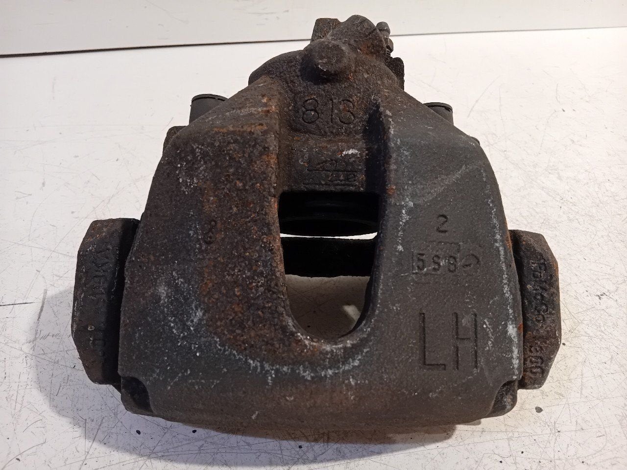 Remklauw links voor Ford Transit Connect, Onderdelen@venauto.nl, Van der Ven Autorecycling B.V., Gebruikt, Ettenseweg 76, 4706 PB Roosendaal, The Netherlands