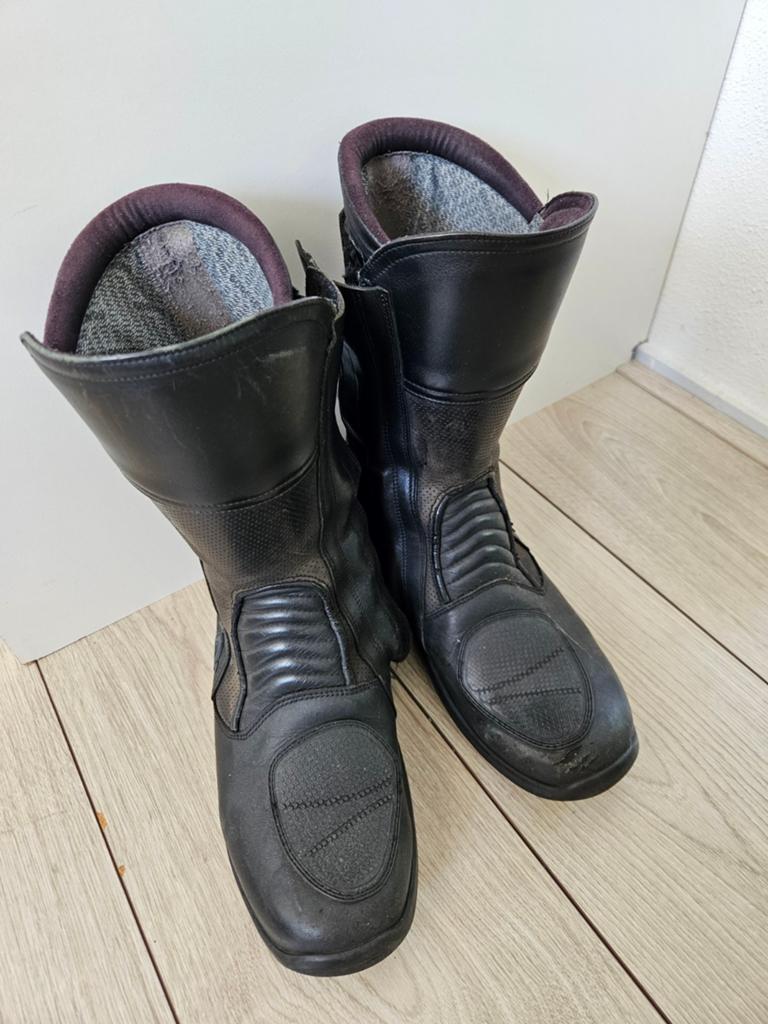 Daylona motorlaarzen maat 41, Motoren, Kleding | Motorkleding, Ophalen, Tweedehands, Laarzen