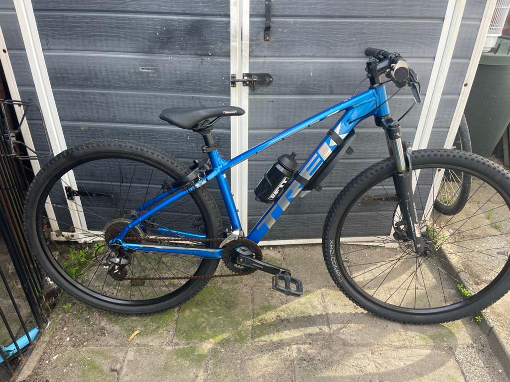Trek Mountainbike - Blauw, Zo goed als nieuw, Fietsen en Brommers, Fietsen | Jongens, Ophalen, Zo goed als nieuw
