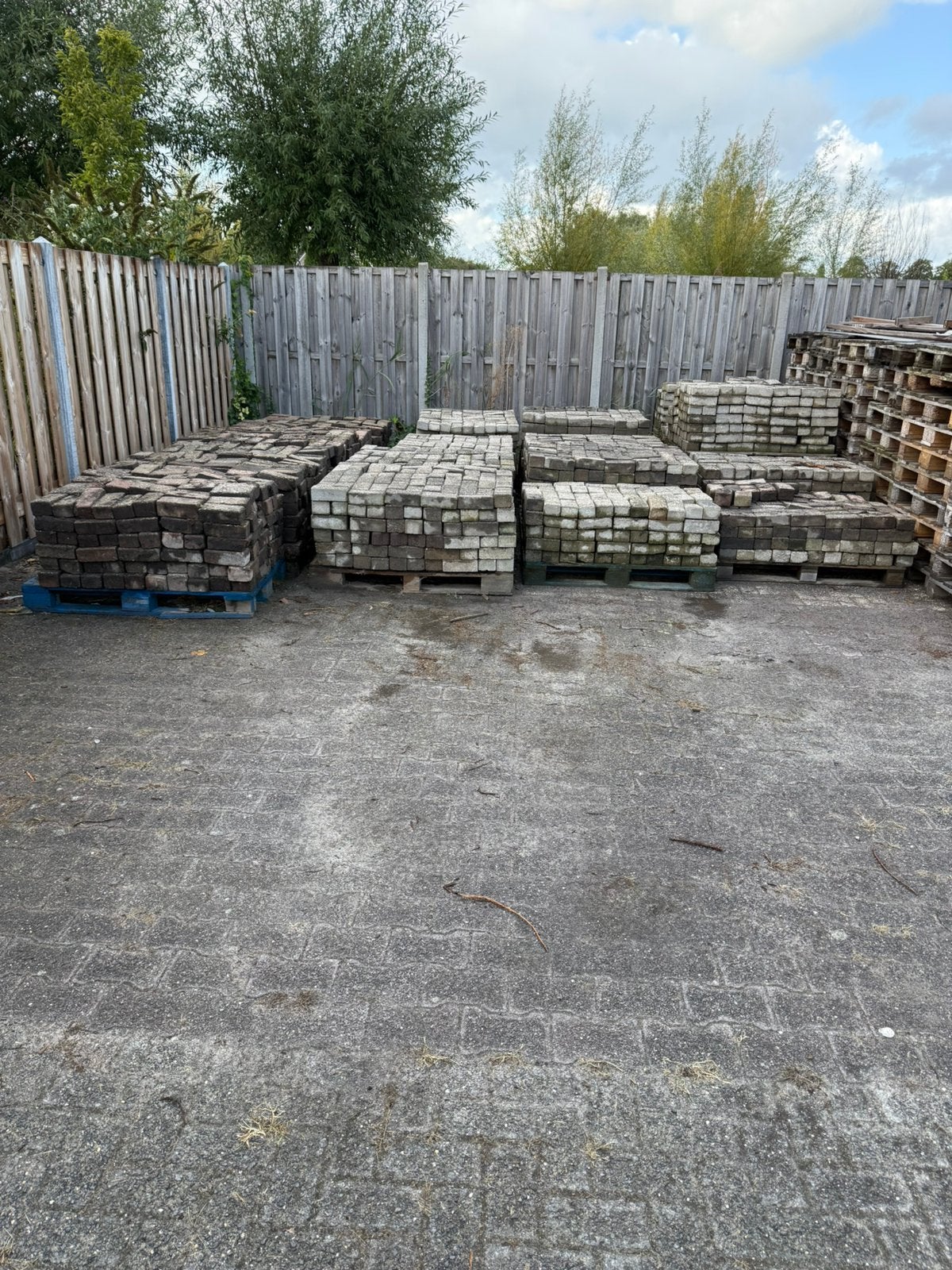 Gratis klinkers betonklinker 21x10,5cm gratis!!, Tuin en Terras, Ophalen, Gebruikt, Klinkers, 10 m² of meer