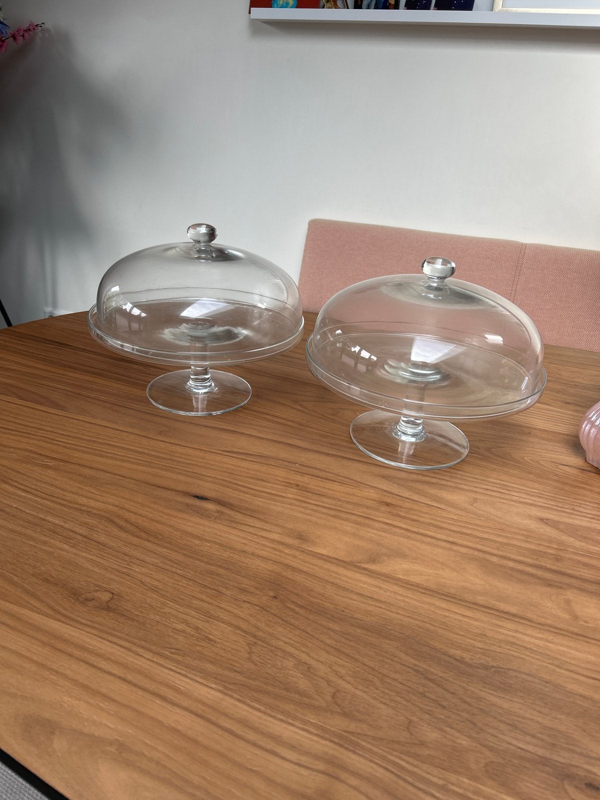 Set van 2 glazen taartplateaus met deksel  taart stolp, Ophalen of Verzenden, Zo goed als nieuw