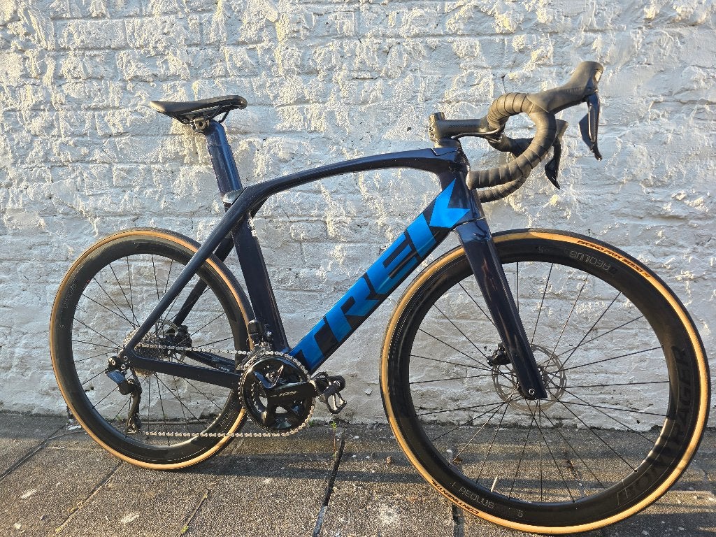 Trek Madone SL 7 58 Shimano DI2 12 speed, Fietsen en Brommers, Fietsen | Racefietsen, Overige merken, Carbon, Ophalen of Verzenden