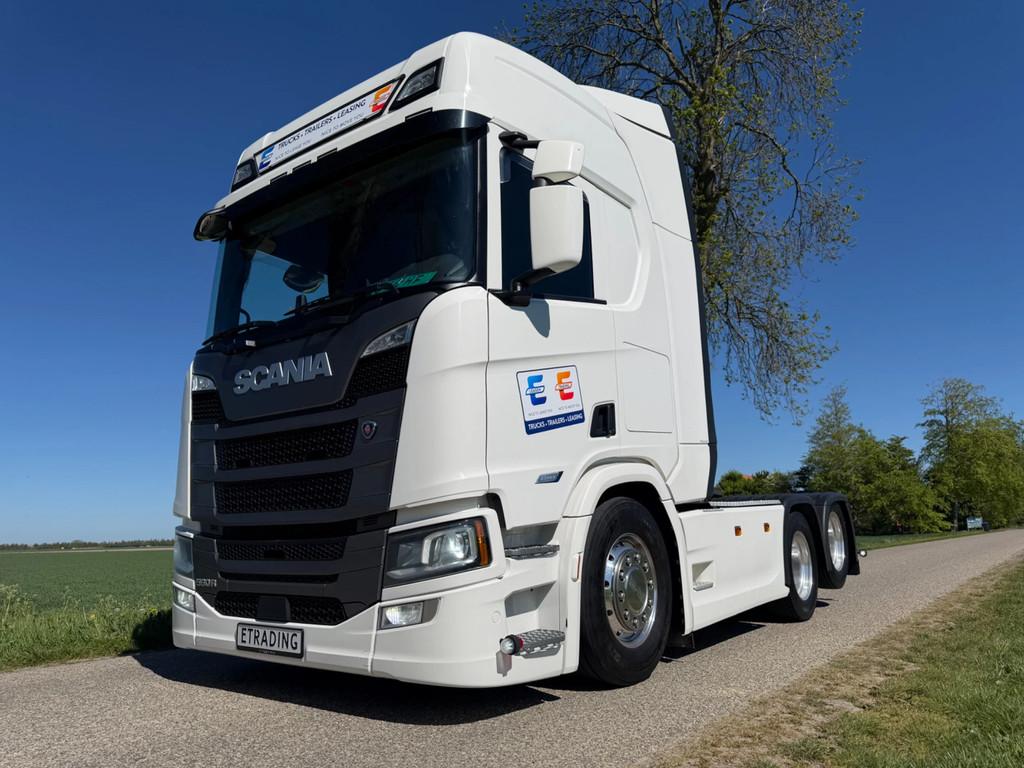 Scania R560 Full air- PTO prep- LEASE €1549,- (bj 2023), Auto's, Vrachtwagens, Automaat, Euro 6, Scania, Wit