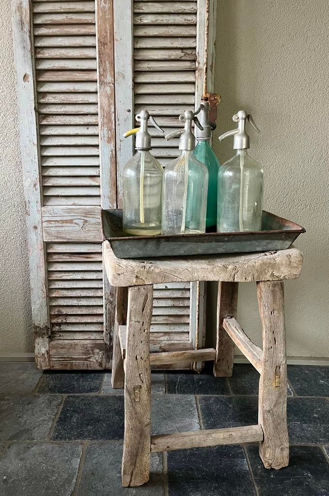 Stoer en sobere set, Huis en Inrichting, Krukjes, Zo goed als nieuw, Hout, Ophalen of Verzenden