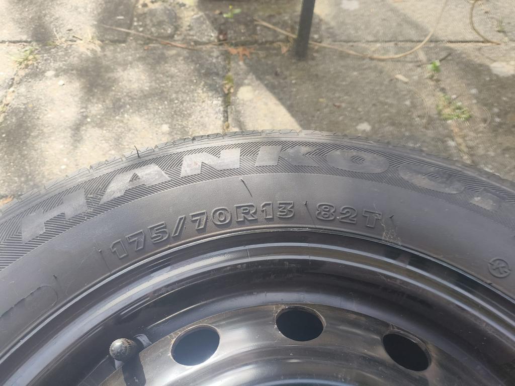 175/70R13, Auto-onderdelen, Banden en Velgen, 13 inch, 175 mm, Banden en Velgen, Nieuw