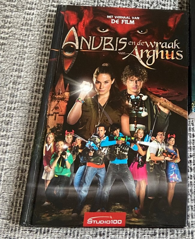 Het Huis Anubis Boek De Wraak, Ophalen of Verzenden, Zo goed als nieuw, Fictie