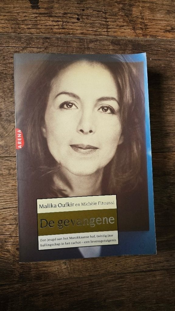 De Gevangene - Malika Oufkir & Michèle Fitoussi, Boeken, Overige, Ophalen of Verzenden, Zo goed als nieuw, Malika Oufkir en Michèle Fitoussi