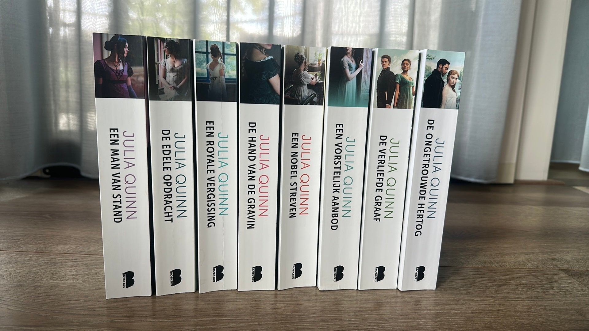 Julia Quinn - deel 1 t/m 8 Bridgerton serie ( netflix), Ophalen of Verzenden, Zo goed als nieuw, Julia Quinn