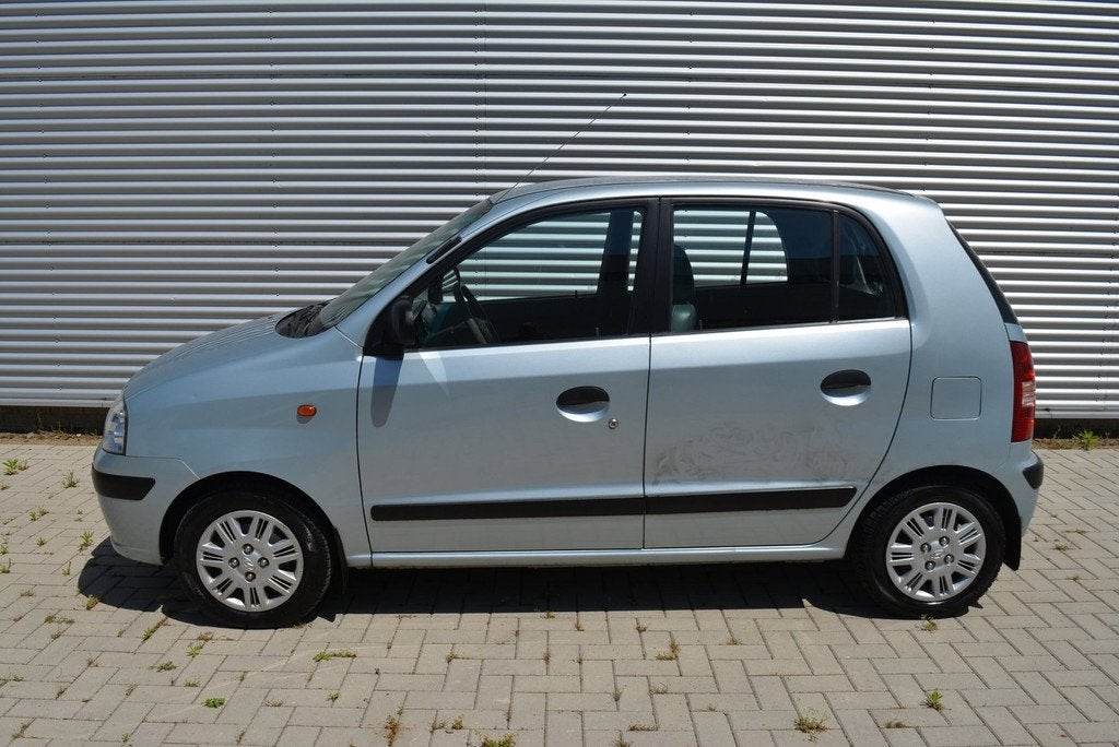 Hyundai Atos 1.1i Active Young| 5 Deurs | Stuurbekr. | 91717, Auto's, Hyundai, Voorwielaandrijving, Stof, 31 €/maand, 4 cilinders