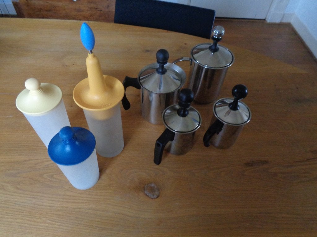 FRABOSK kunststof/metalen melkopschuimer: 450 ml,250ml, Witgoed en Apparatuur, Melkopschuimers, Ophalen of Verzenden, Zo goed als nieuw