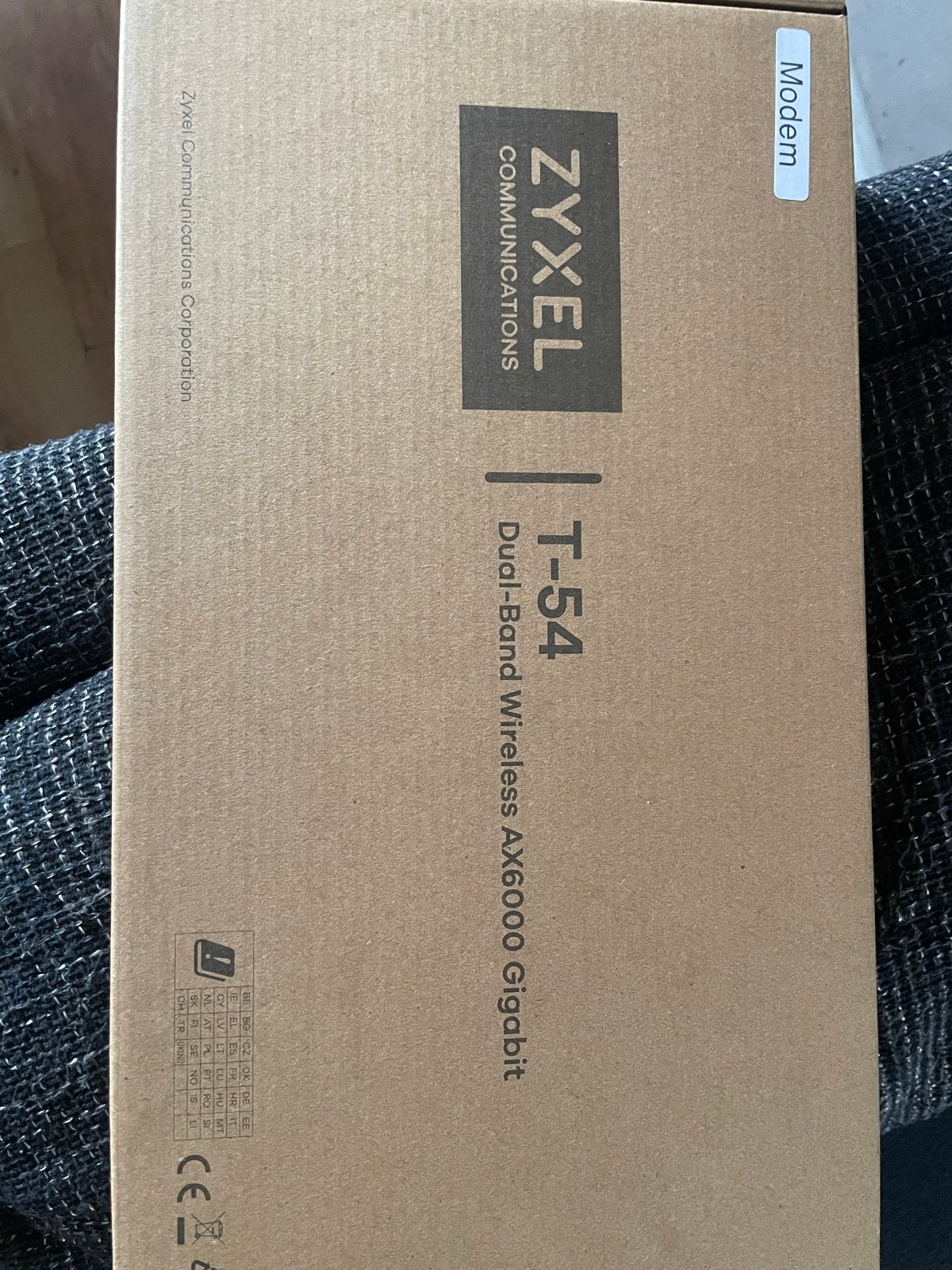 Zyxel T-54 AX6000 Gigabit modem & TV mediabox - Nieuw, Ophalen, Nieuw, Router met modem