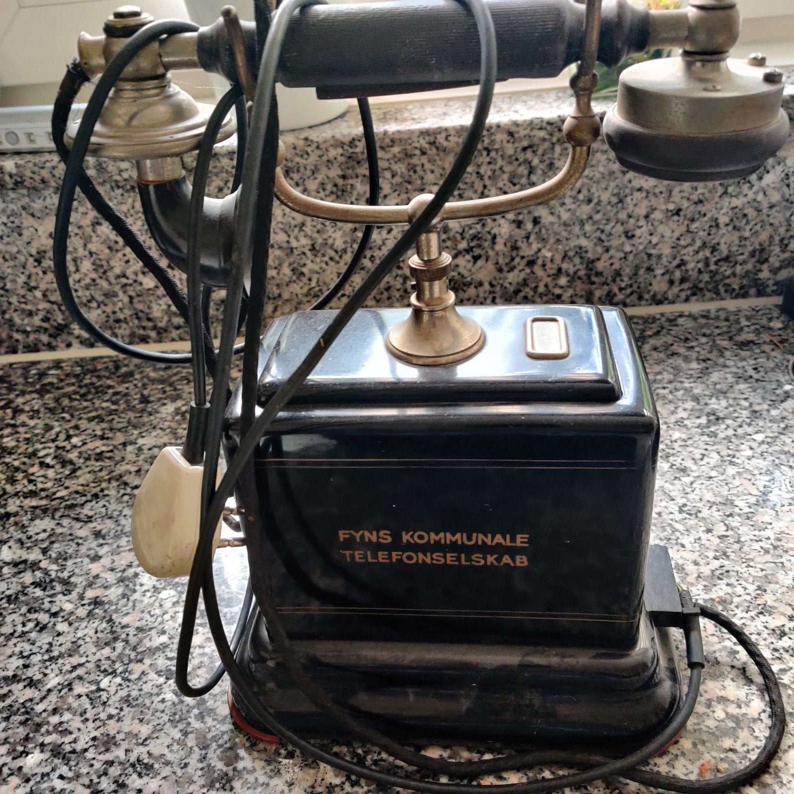 telefoon 1930, Ophalen