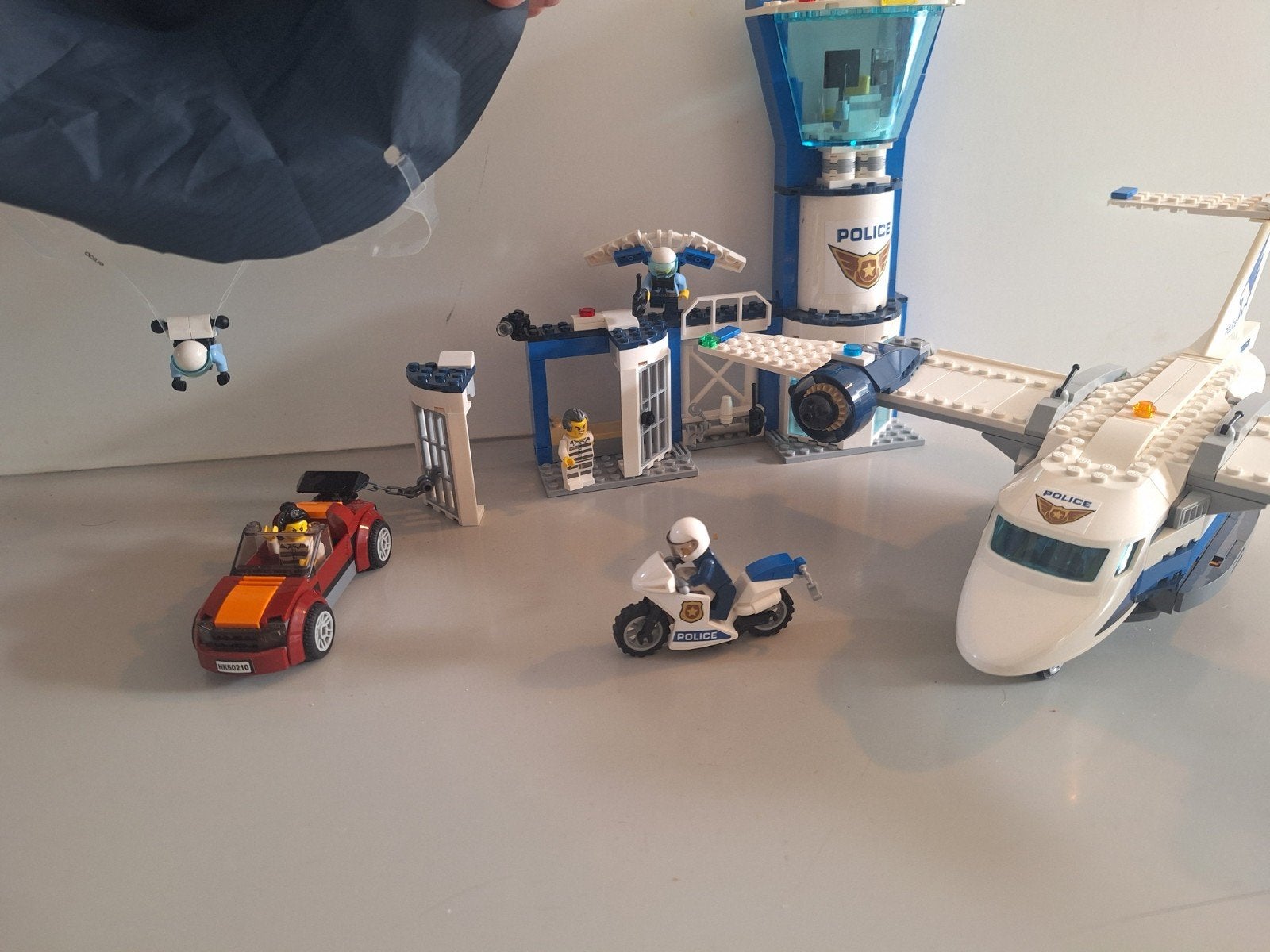 Lego City Politiebureau met vliegtuig, auto en motor, City, Lego, Ophalen of Verzenden, Zo goed als nieuw