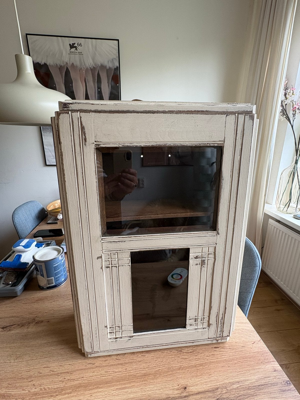 Vintage houten kastje met glazen deuren, Ophalen