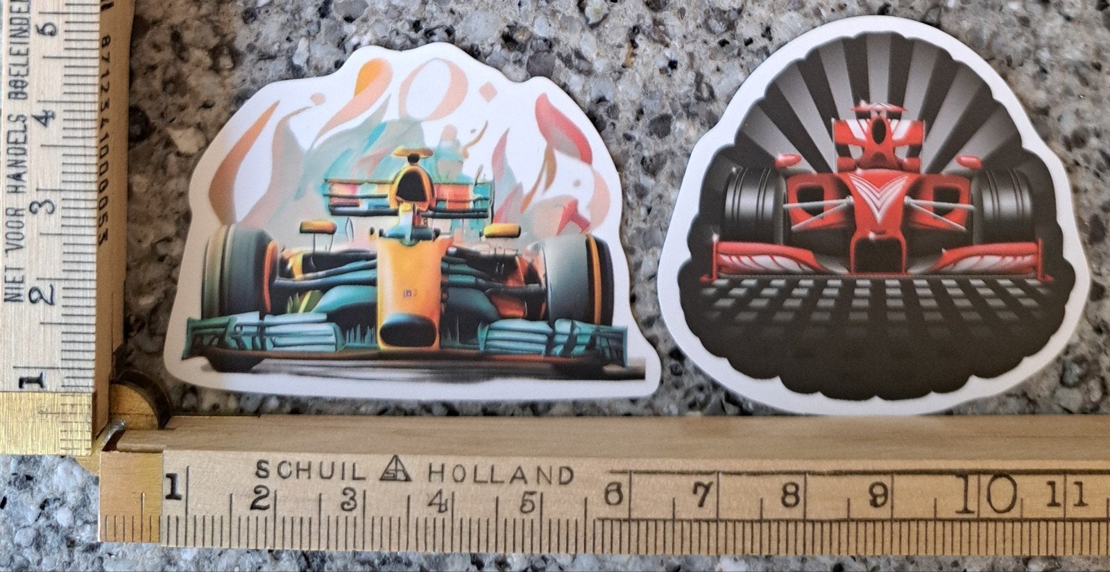 Setje 2 formule 1 raceauto stickers, Ophalen of Verzenden, Zo goed als nieuw