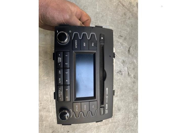 Radio van een Kia Sorento, -, -, Ophalen of Verzenden, -