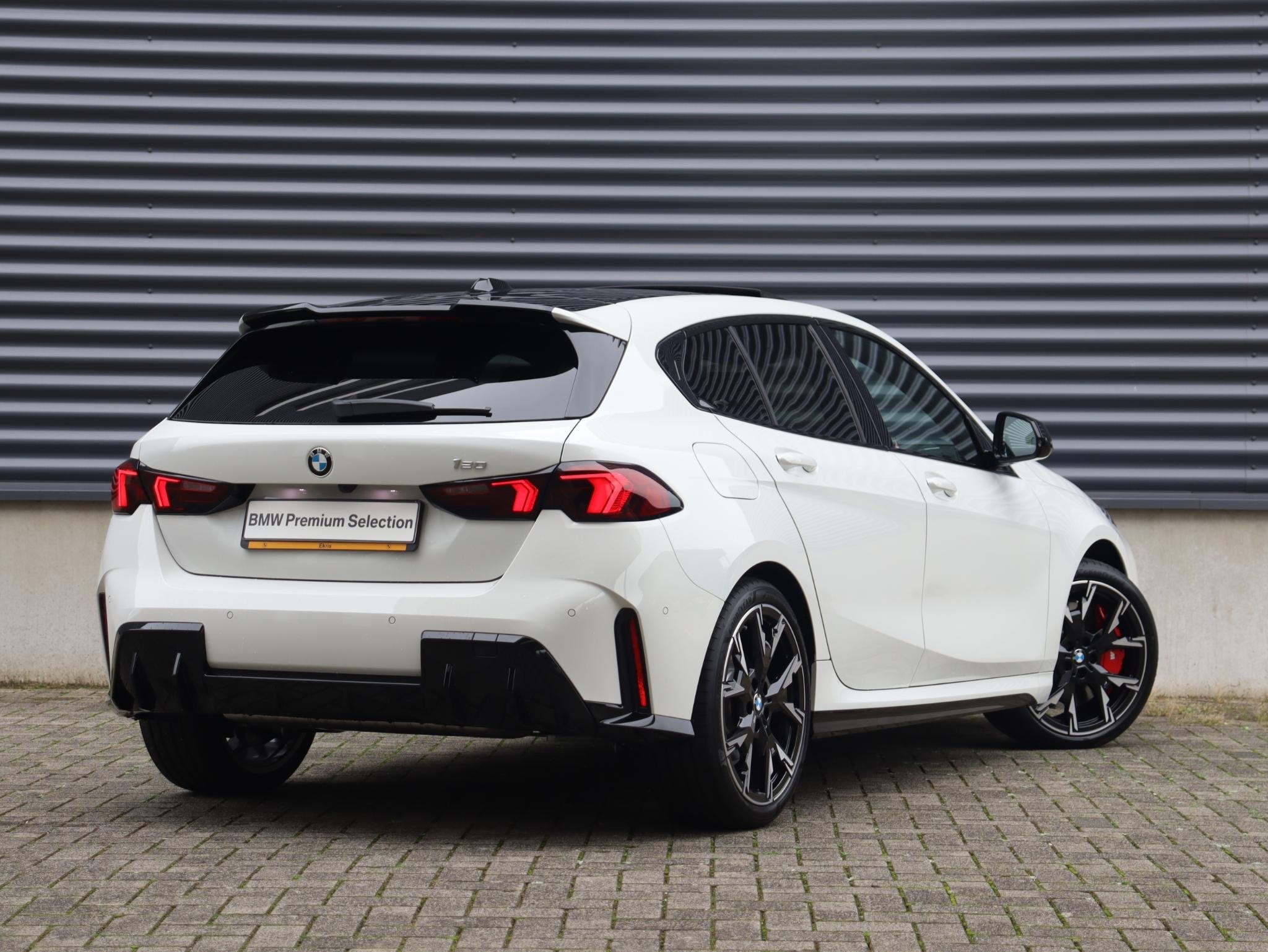 BMW 1 Serie 5-deurs 120 | M Sportpakket Pro | Panodak | Harm, Stof, Gebruikt, Met garantie (alle), Wit