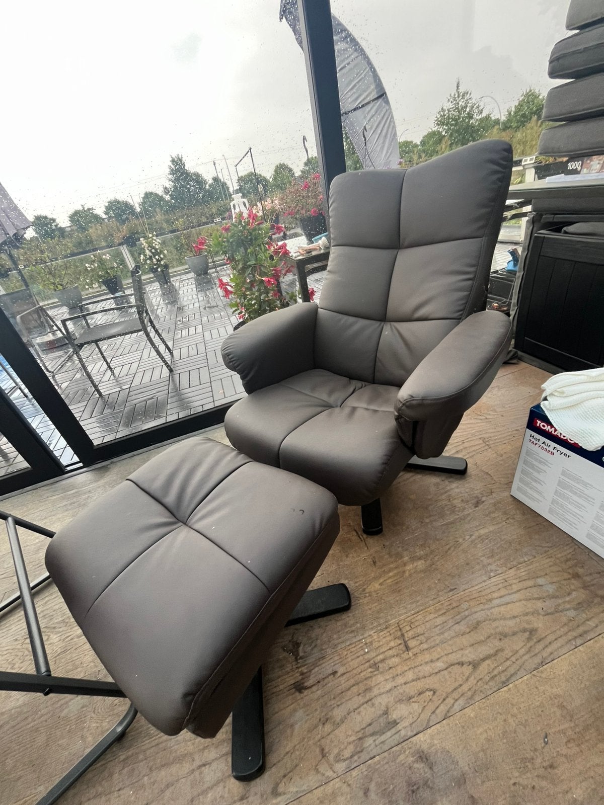 Relaxfauteuils met voetenbank, Ophalen, Zo goed als nieuw, 75 tot 100 cm, 50 tot 75 cm