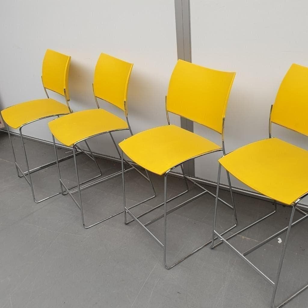 Casala krukken - gele kunststof zitting- set van 4, Ophalen, Kunststof, Met voetsteun, 60 tot 90 cm