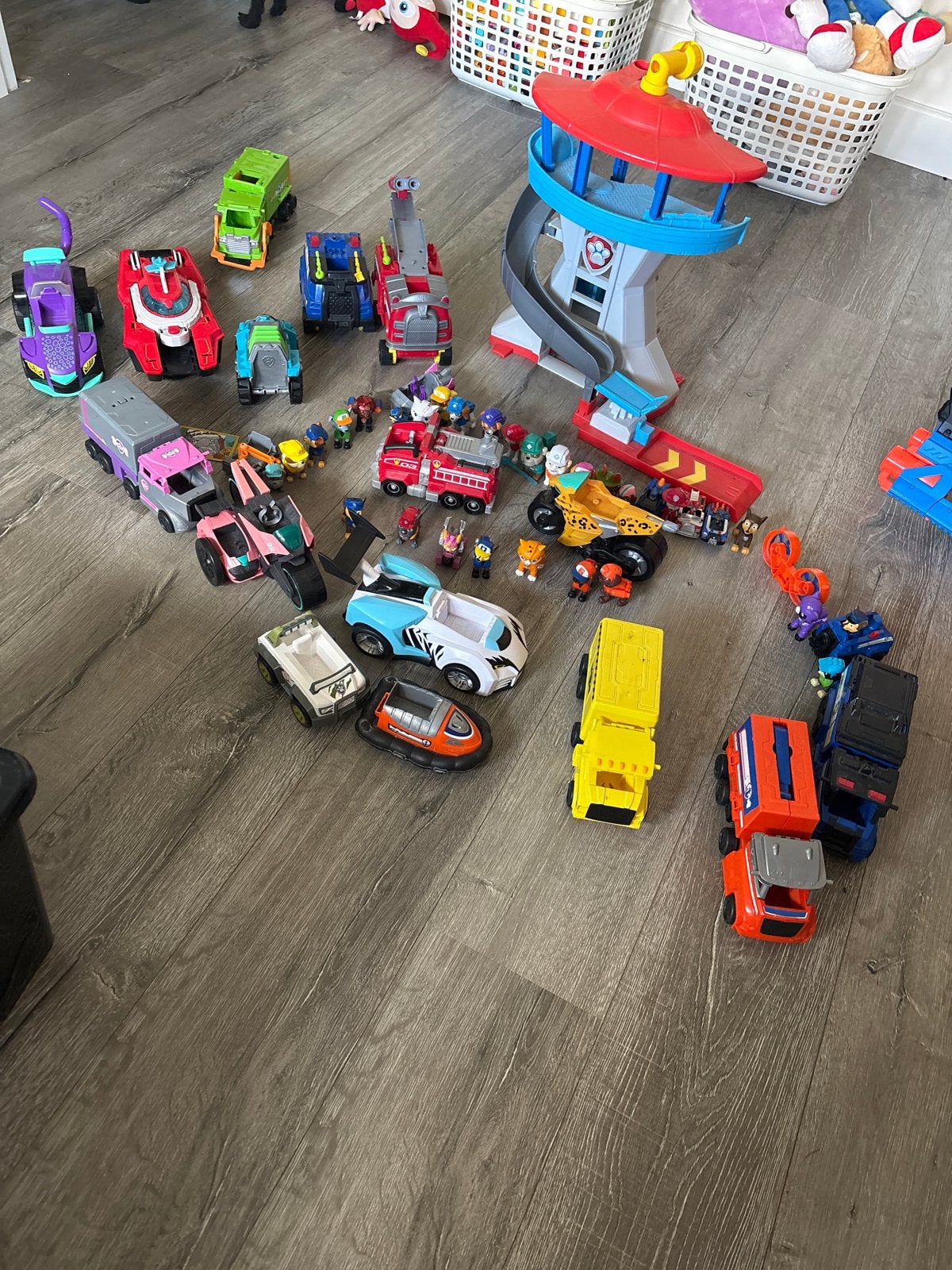 Grote Paw Patrol collectie: voertuigen, figuren en toren, Ophalen, Gebruikt