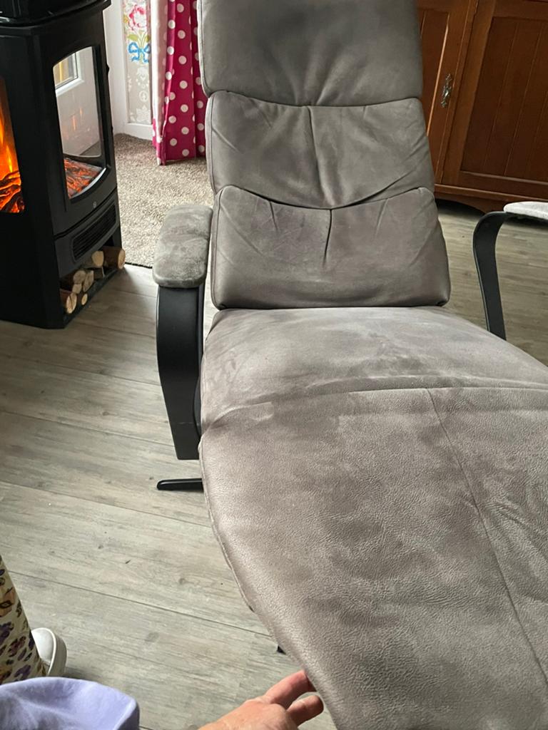 Moderne grijse relaxstoel, nog in zeer goede staat., Ophalen, Overige materialen, Moders strak, Zo goed als nieuw