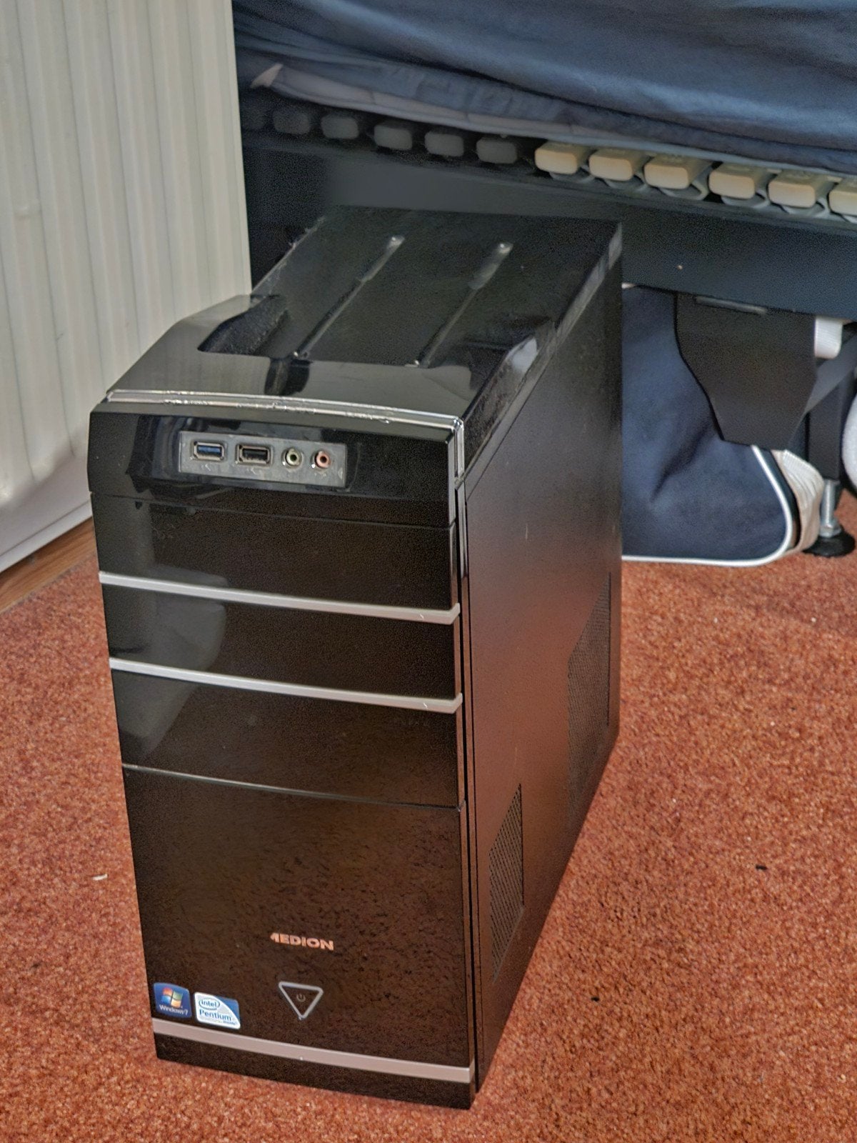 Medion Desktop PC - Intel Pentium G6960, 4GB RAM, Computers en Software, Desktop Pc's, Gebruikt, 2 tot 3 Ghz, Medion, Ophalen of Verzenden