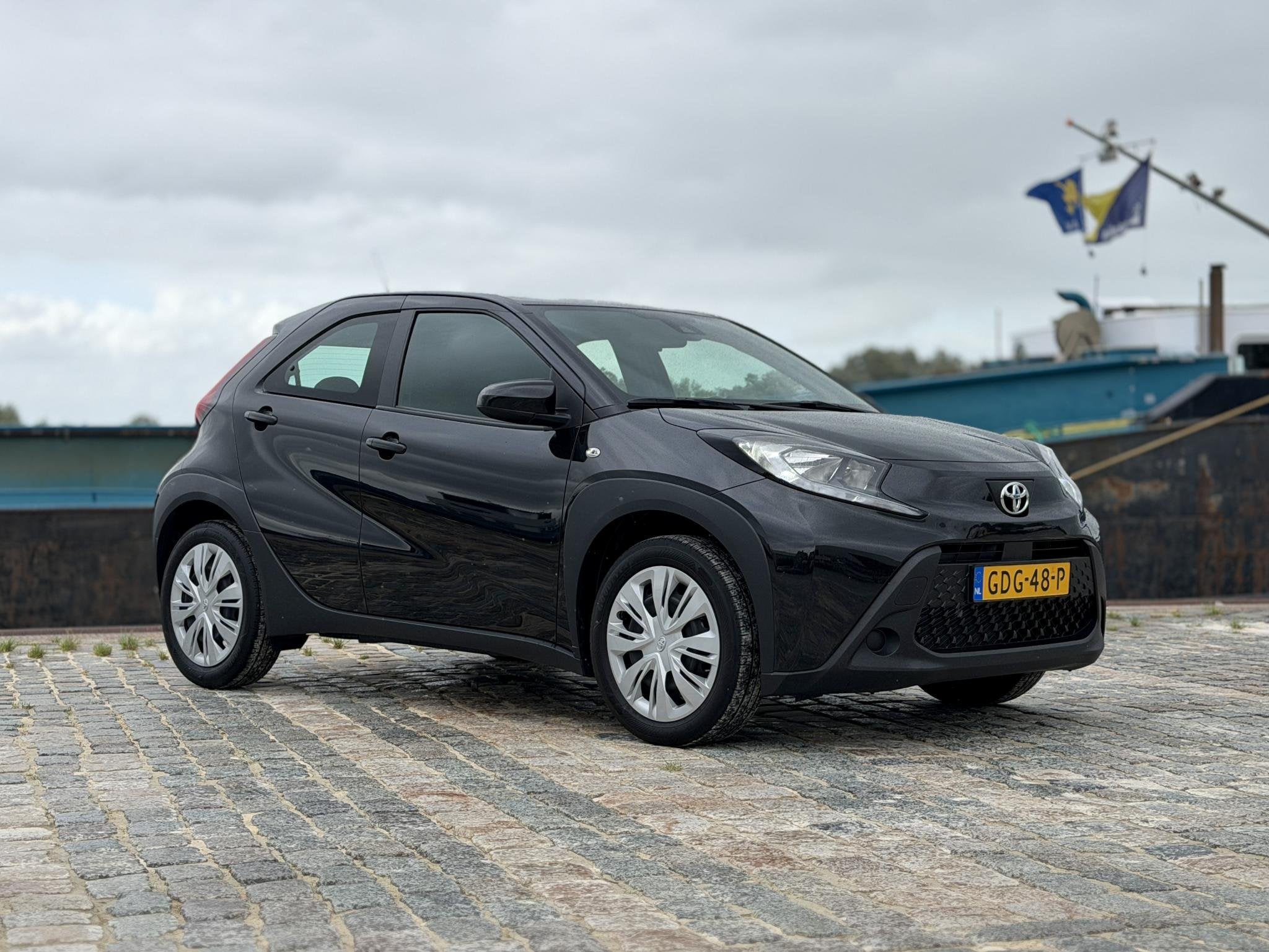 Toyota Aygo X 1.0 VVT-i S-CVT Play AUTOMAAT|Carplay|ACC|Came, Auto's, Gebruikt, Euro 6, 4 stoelen, Zwart