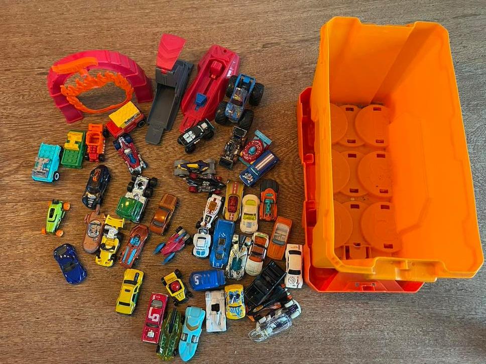 Hotwheels inclusief bak, Ophalen of Verzenden, Gebruikt