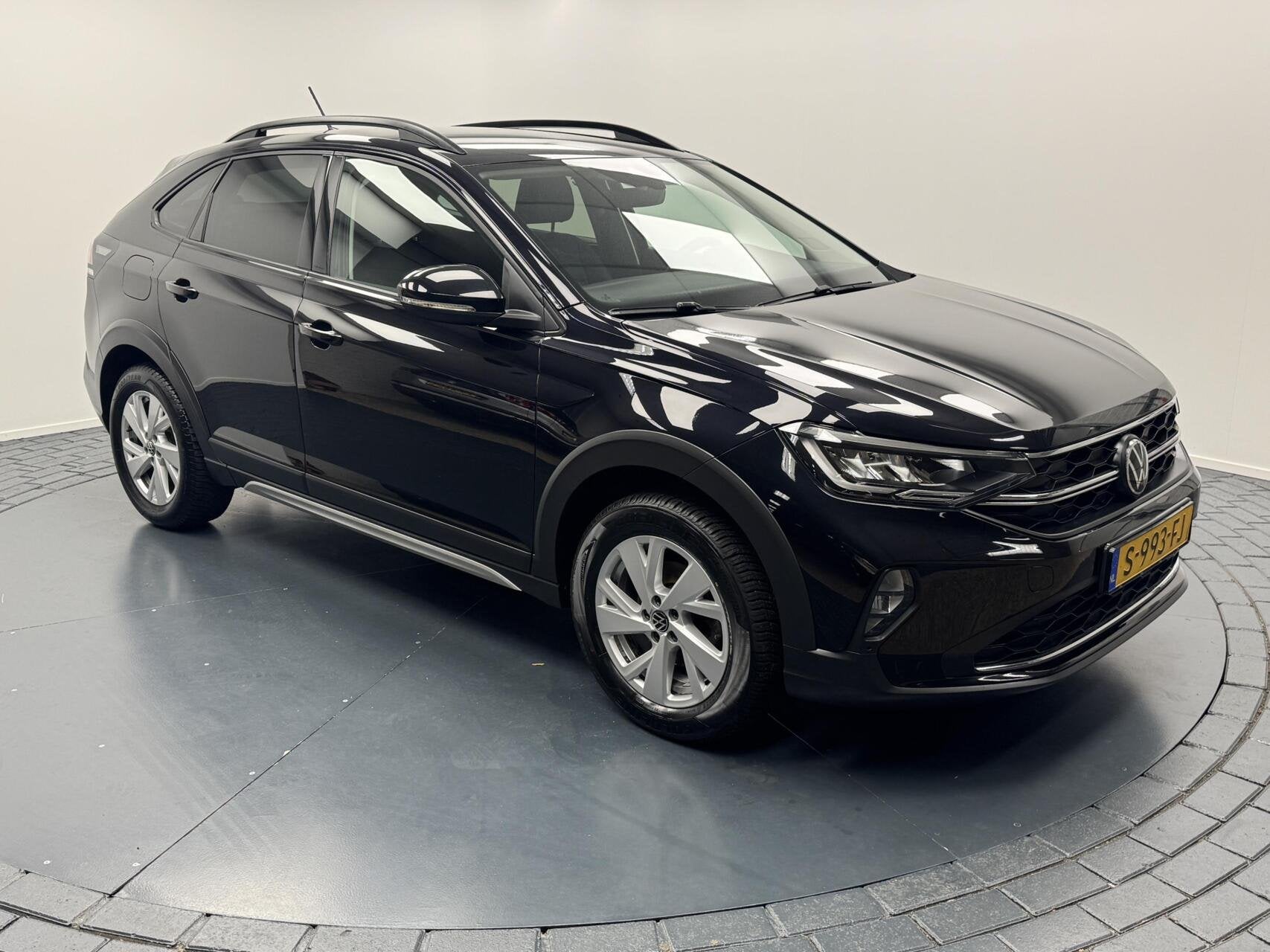 Volkswagen Taigo 1.0 TSi Life Automaat-Trekhaak-Airco-Adapt., Auto's, Stof, Gebruikt, Met garantie (alle), Zwart