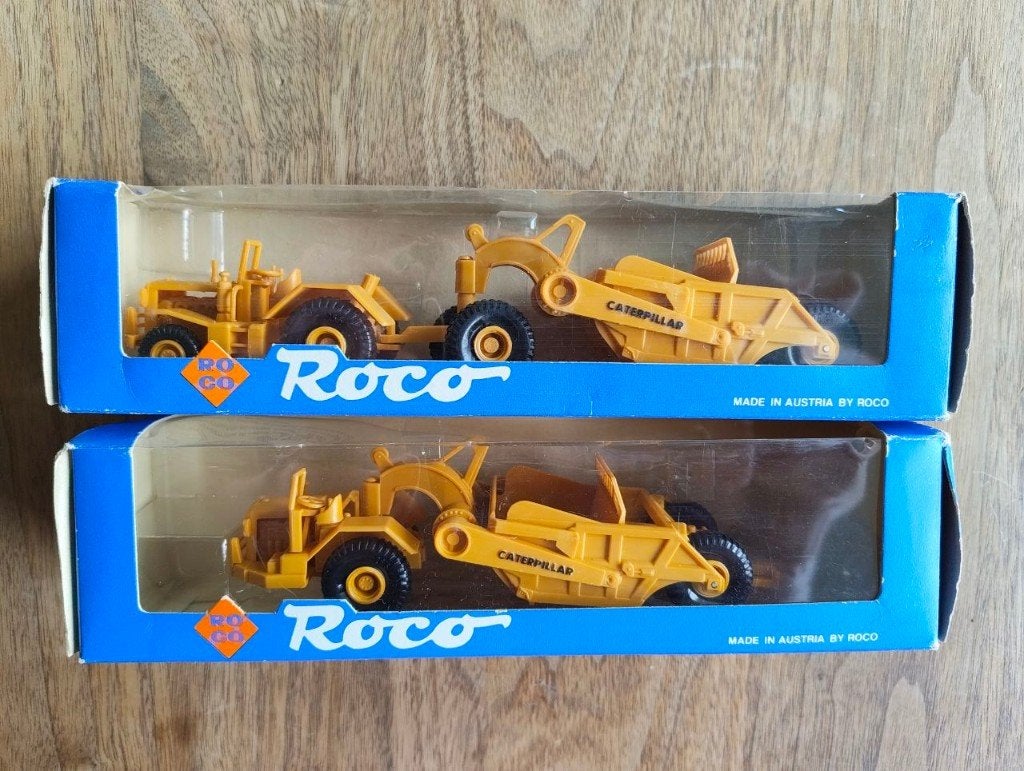 Roco modellen Caterpillar schraper - 1404 en 1405 - H0, Ophalen of Verzenden, Nieuw, Bus of Vrachtwagen, Roco