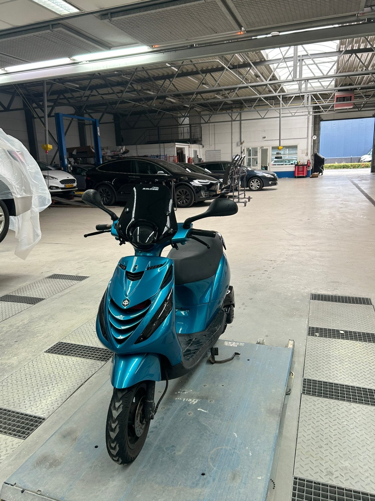 Piaggo zip 4T iget, Fietsen en Brommers, Scooters | Piaggio, Ophalen, Zip, Zo goed als nieuw, Benzine