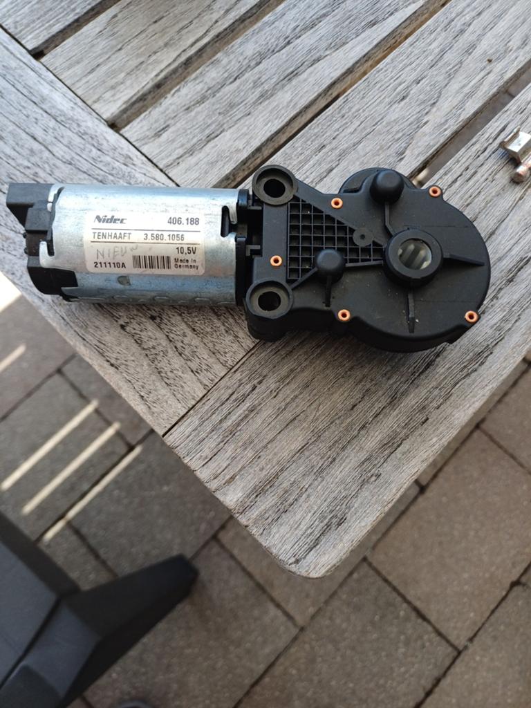 Motortje voor sateliet schotel nieuw, Caravans en Kamperen, Ophalen of Verzenden, Nieuw