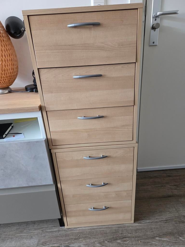 Diverse kastjes gratis af te halen, Ophalen, Met plank(en), Gebruikt, 50 tot 100 cm