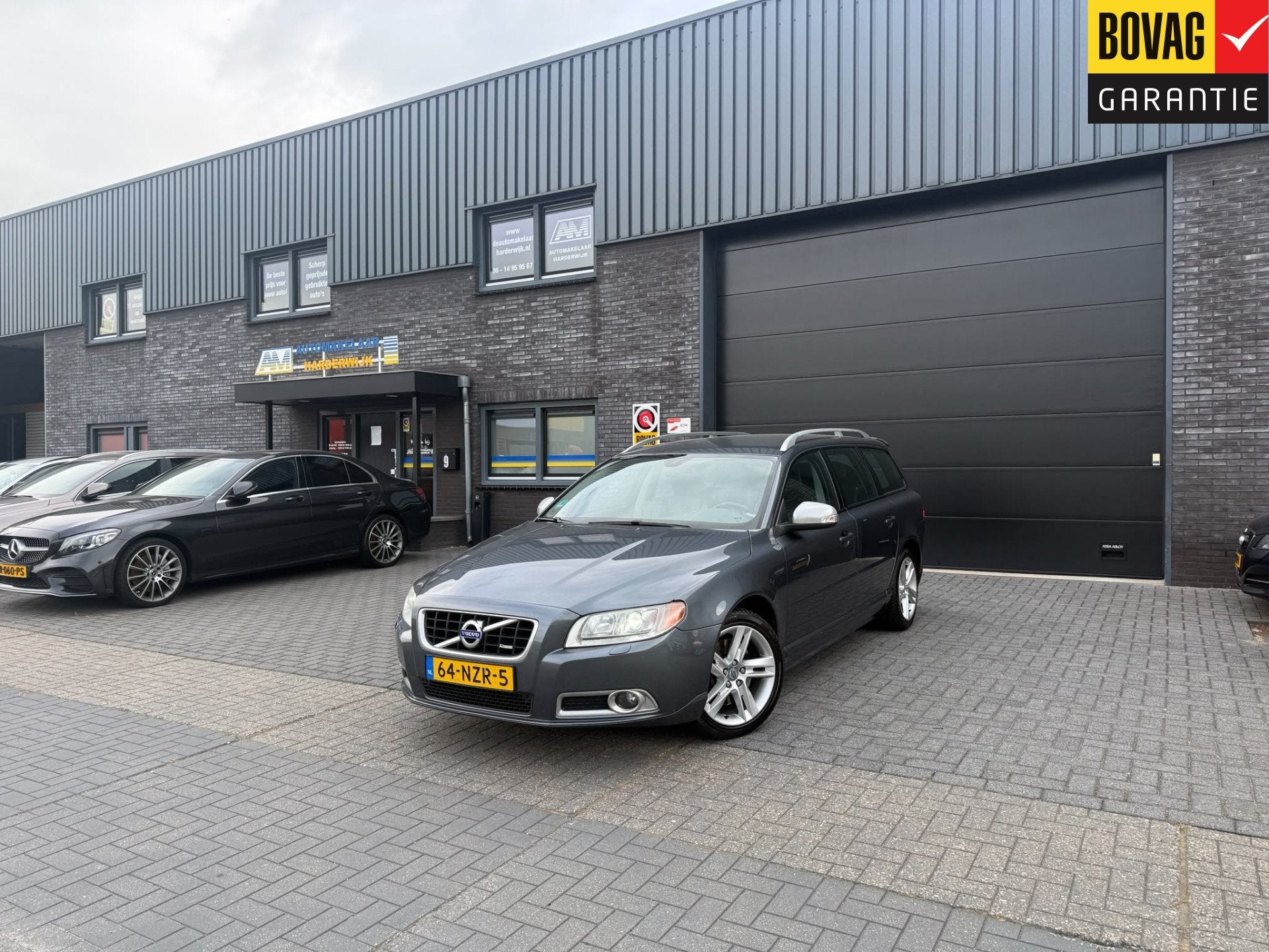 Volvo V70 2.0T R-Edition | 3E EIGENAAR | AUTOMAAT | LEDER |, Euro 5, Zwart, 4 cilinders, Automatische klimaatregeling