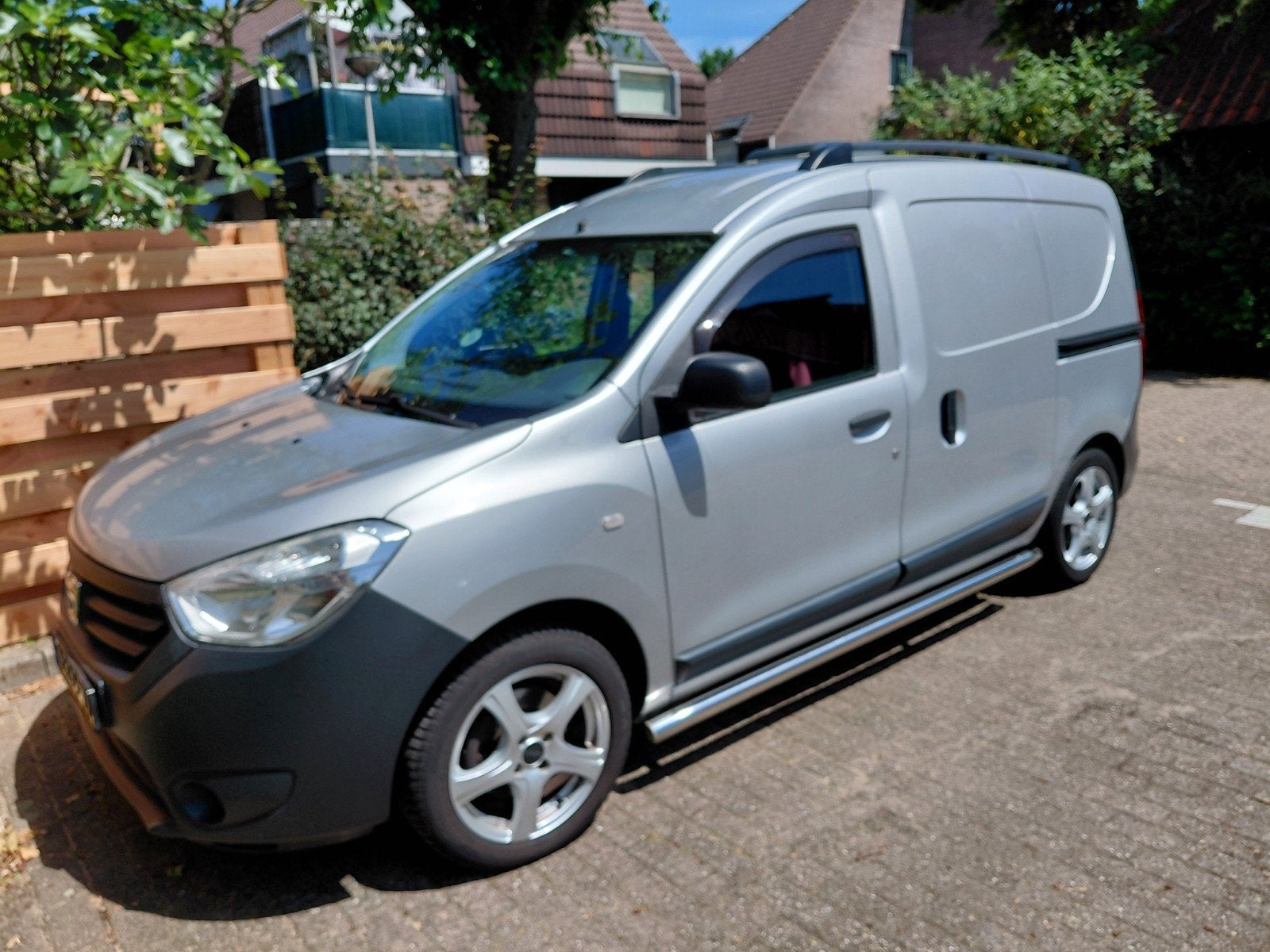Dacia Dokker Minicamper, Overige merken, Buscamper of Camperbus, Tot en met 2, Handgeschakeld