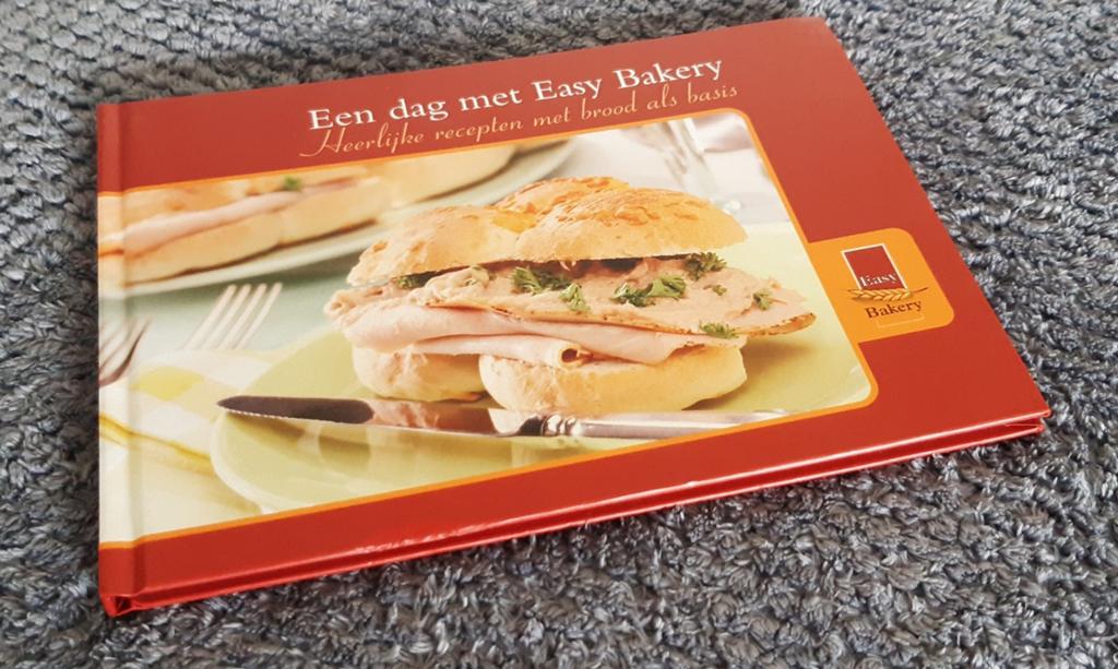 Easy Bakery Receptenboek: Brood bakken voor iedereen, Boeken, Ophalen of Verzenden, Zo goed als nieuw, Europa, Hoofdgerechten