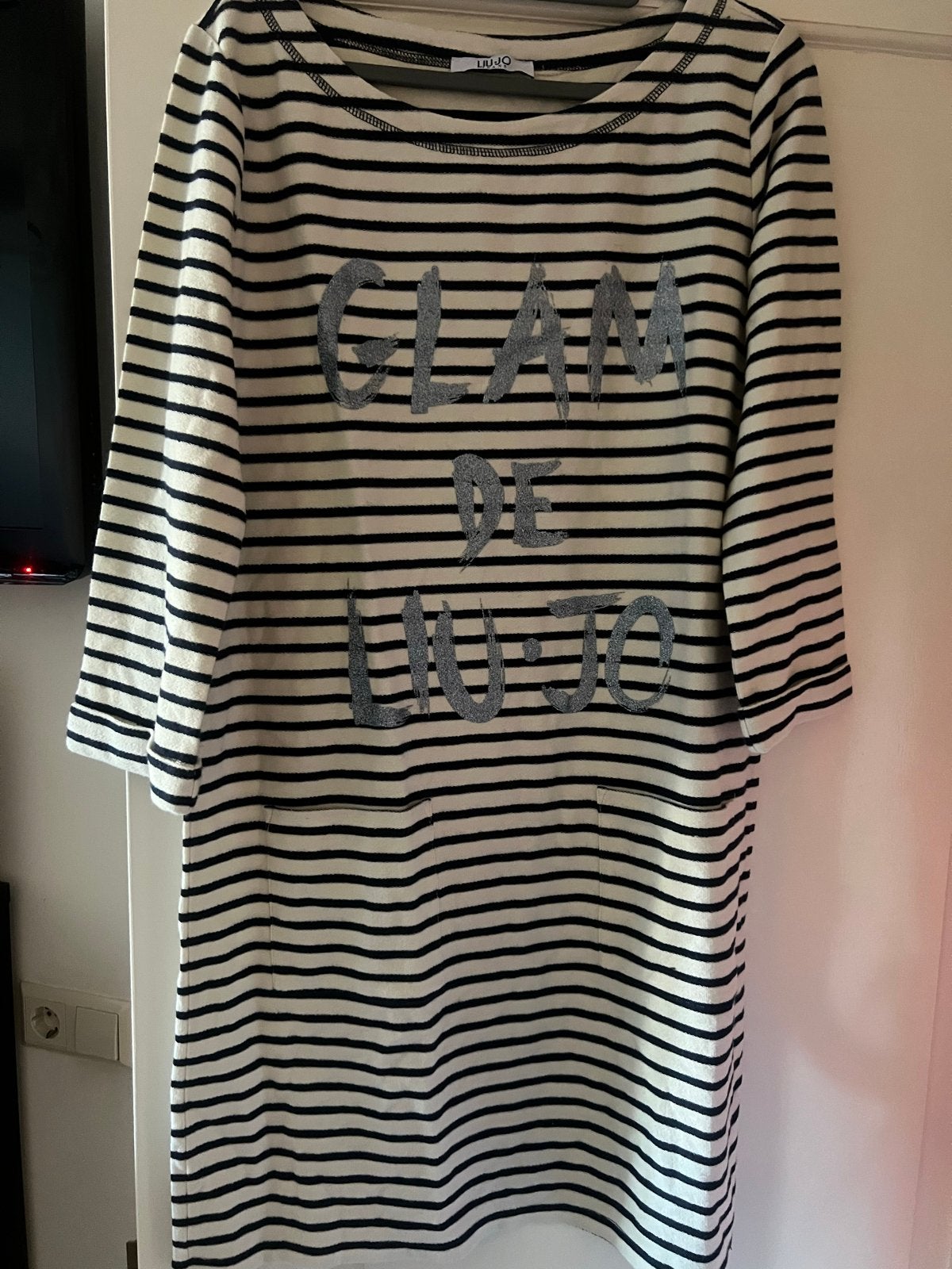 Liu Jo gestreepte jurk maat L. Nieuw!!!, Kleding | Dames, Jurken, Overige kleuren, Maat 42/44 (L), Nieuw, Ophalen of Verzenden