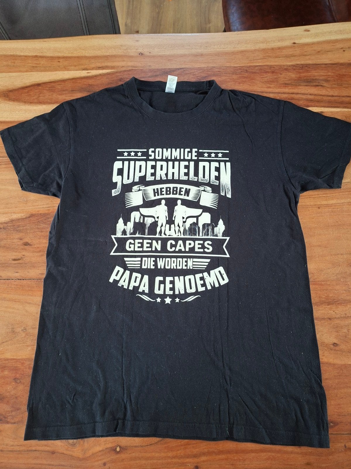 Vaderdag shirt zwart mt L superheld, Ophalen of Verzenden, Zo goed als nieuw, Maat 52/54 (L), Zwart