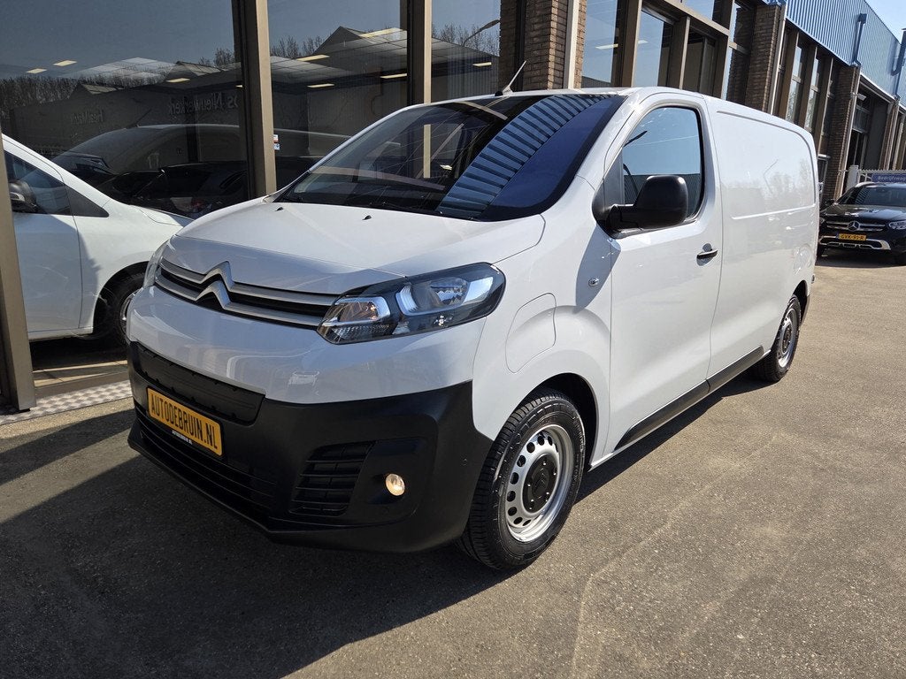 Citroën ë-Jumpy L2 50 kWh SNELLADER Airco Navi DAB+ Achter, Auto's, Bestelauto's, Gebruikt, Zwart, Citroën, Parkeersensor