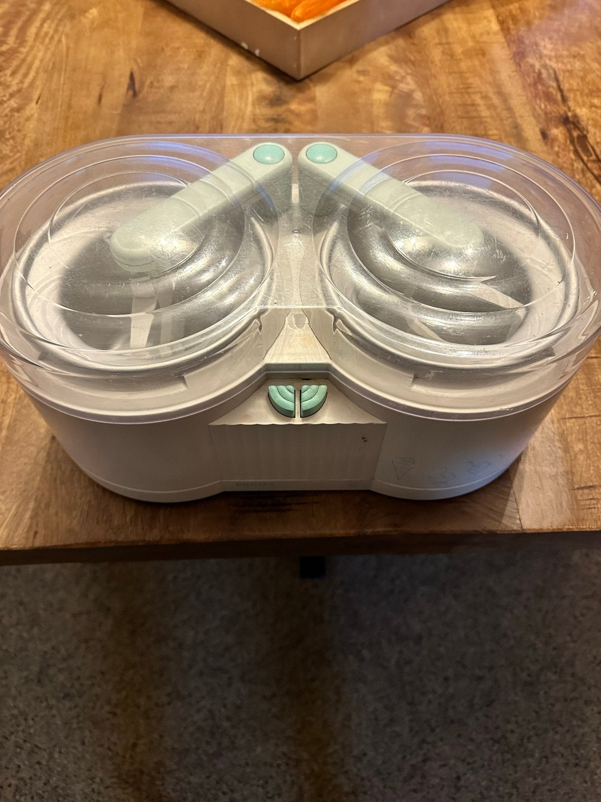 Philips ijsmachine met twee kommen, Ophalen of Verzenden, Zo goed als nieuw, Koelelement