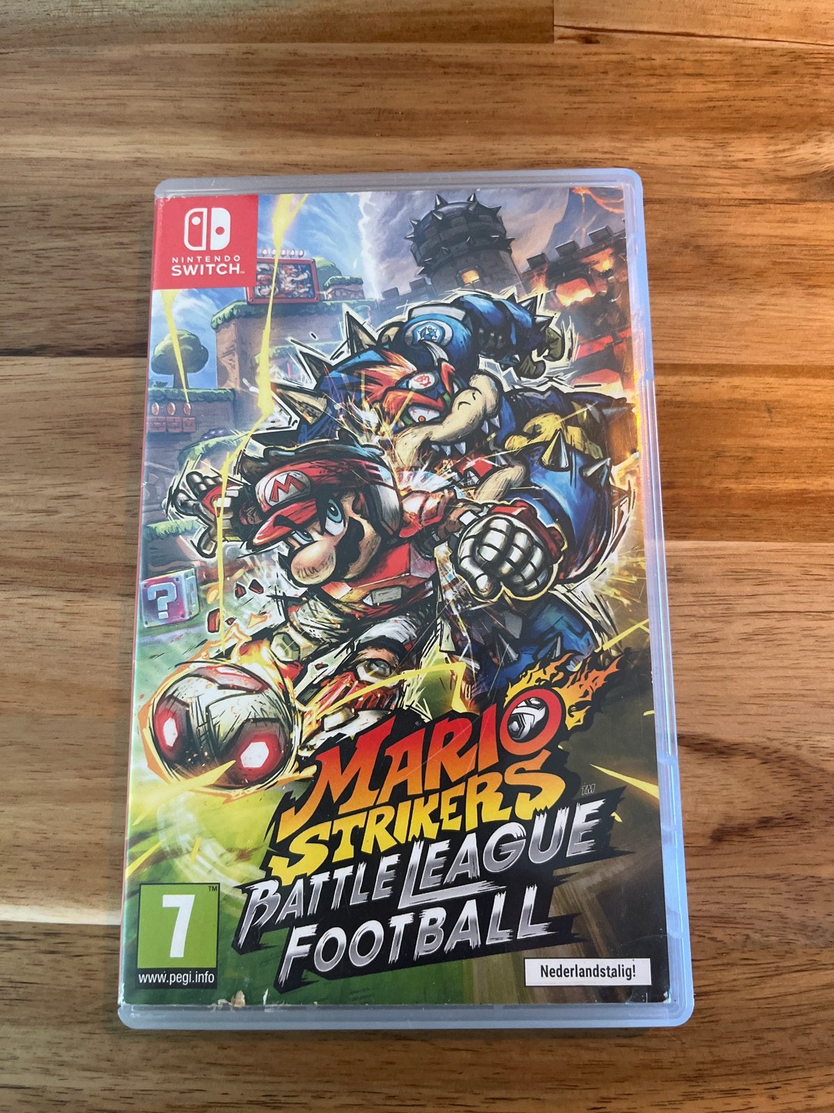 Mario Strikers: Battle League Football - Nintendo Switch, Spelcomputers en Games, Ophalen, Eén computer, Zo goed als nieuw, 3 spelers of meer