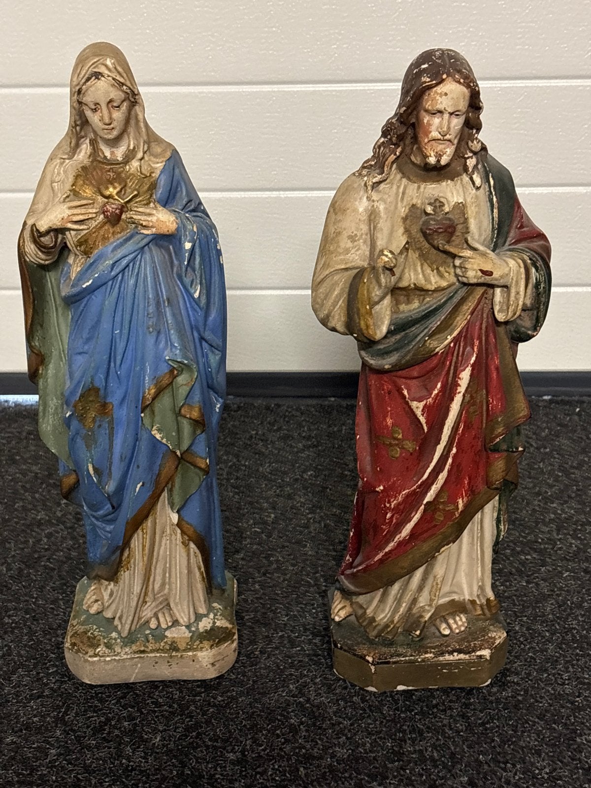 Antieke beelden van Jezus en Maria met Heilig Hart, Ophalen
