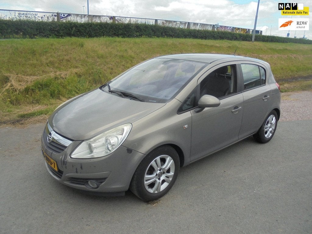 Opel Corsa Opel Corsa 1.3 CDTI Cosmo airco lmv pdc EXPORT PR, Auto's, Opel, Voorwielaandrijving, 28 km/l, Gebruikt, Bruin