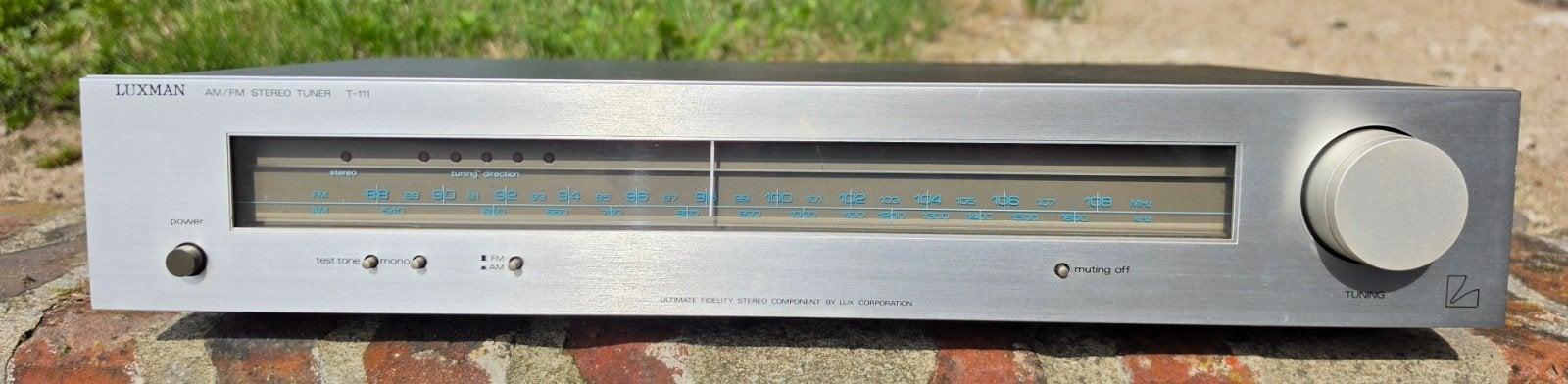 Luxman T-111 AM+FM Tuner., Ophalen, Gebruikt, Analoog
