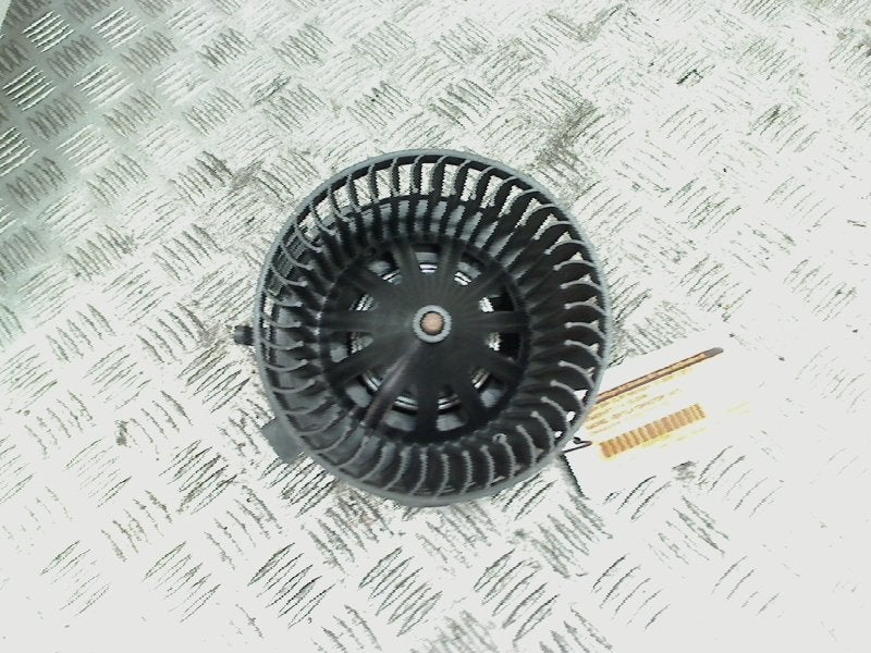 Kachel Ventilatormotor Peugeot 206+ (2L/M) 2011 64245, Auto-onderdelen, Kontakt-peugeot@peugeot.com, Gebruikt, Peugeot Deutschland GmbH