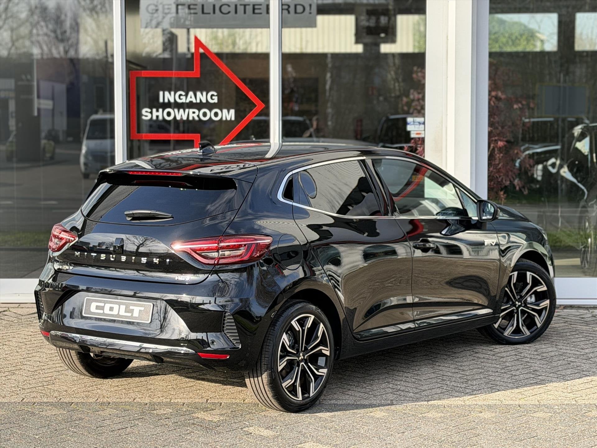 MITSUBISHI Colt 1.6 HEV Intense+ | NIEUW | € 4.000 Actieko, Automaat, 12 maanden, Origineel Nederlands, Bedrijf