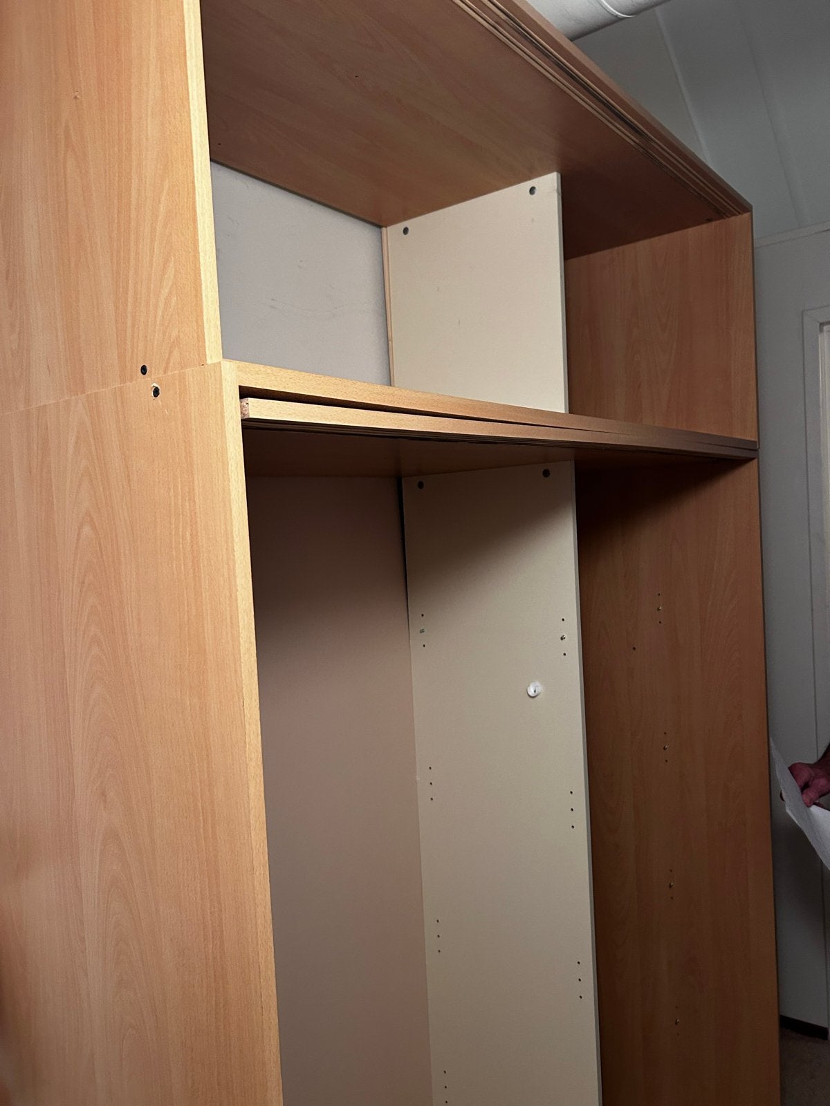 Grote kledingkast met hangruimte en planken, Ophalen, Gebruikt, 100 tot 150 cm, 200 cm of meer